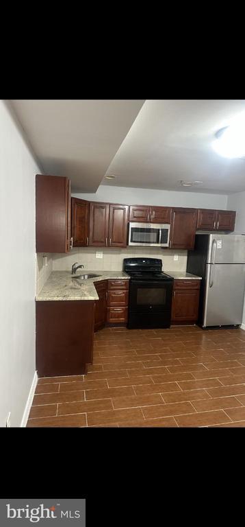 391 Martin St in Philadelphia, PA - Building Photo - Building Photo