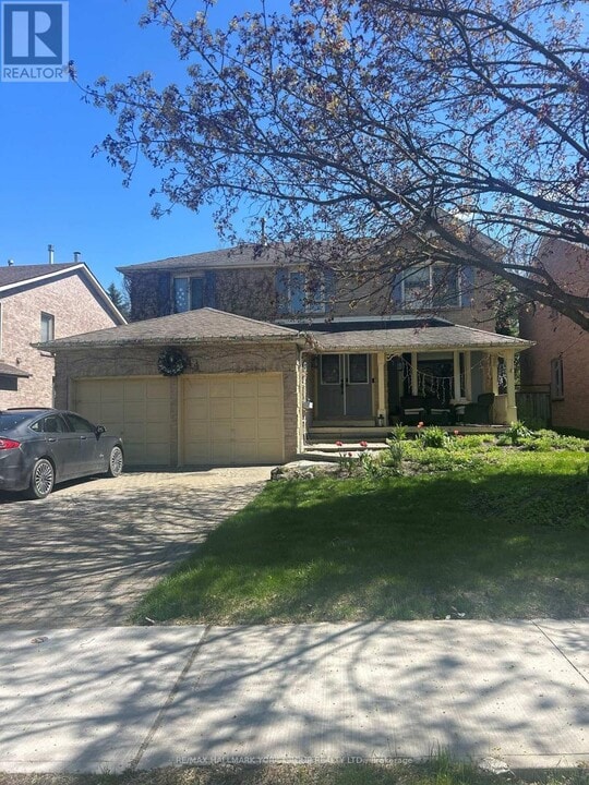 244 McCaffrey Rd in Newmarket, ON - Building Photo