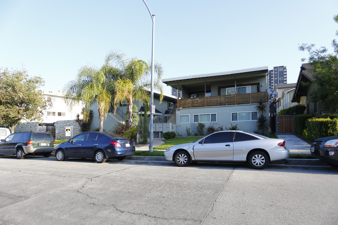 Doran Apartments in Glendale, CA - Building Photo