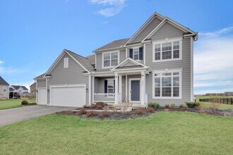 2390 Glenvale Dr in Delaware, OH - Building Photo - Building Photo