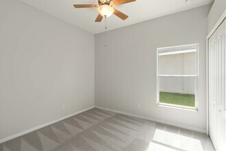 11262 82nd St E in Parrish, FL - Building Photo - Building Photo
