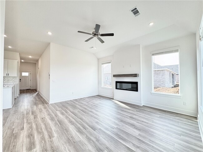 property at 569 W Canada Dr