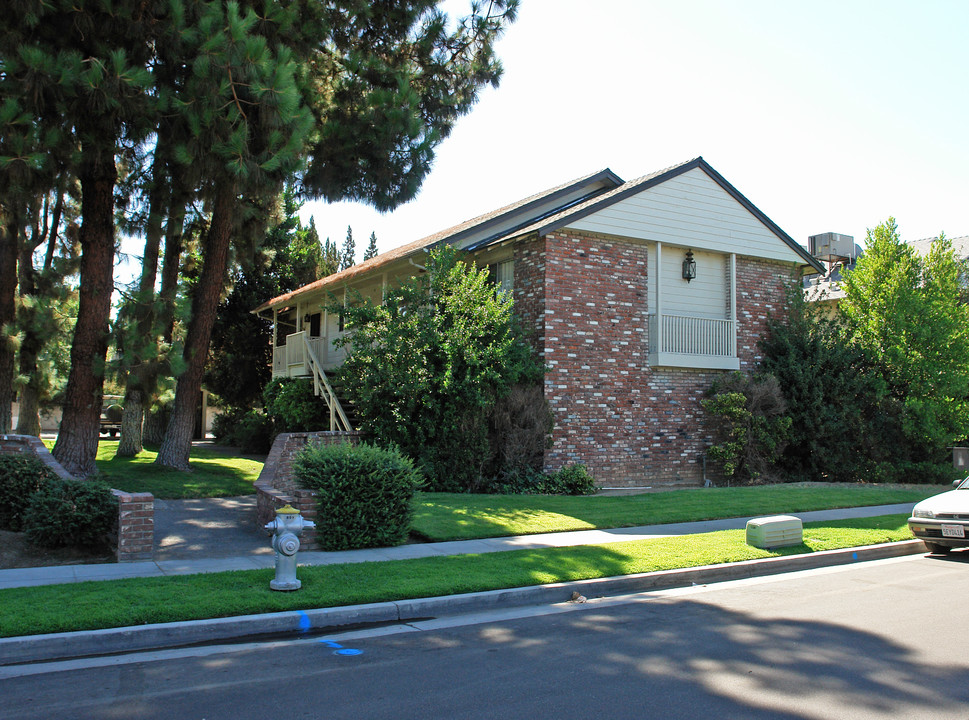 4244 N Bengston Ave in Fresno, CA - Building Photo