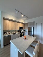 227 Dartmouth Dr, Unit A3 in Lake Worth Beach, FL - Building Photo - Building Photo