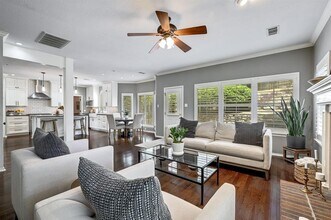 6304 Indian Canyon Dr in Austin, TX - Building Photo - Building Photo