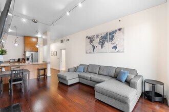 922 NW 11th Ave, Unit 714 in Portland, OR - Foto de edificio - Building Photo