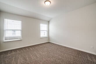 10315 Lynwood Branch-Unit -10315 Lynwood Branch 101 in San Antonio, TX - Building Photo - Building Photo