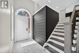 76 Logan Ct in Barrie, ON - Building Photo - Building Photo