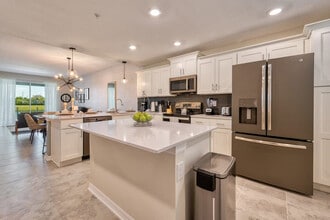 3151 Paradox Cir in Kissimmee, FL - Building Photo - Building Photo