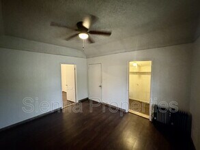 104 Elm St in Buda, TX - Building Photo - Building Photo