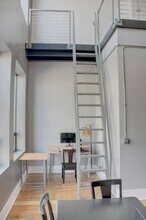 109 W Sycamore St in Kokomo, IN - Building Photo - Building Photo