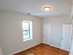 600 Shawmut Ave, Unit 2 in Boston, MA - Foto de edificio - Building Photo