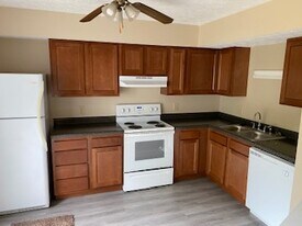 707 Forest Ln in Richwood, OH - Building Photo