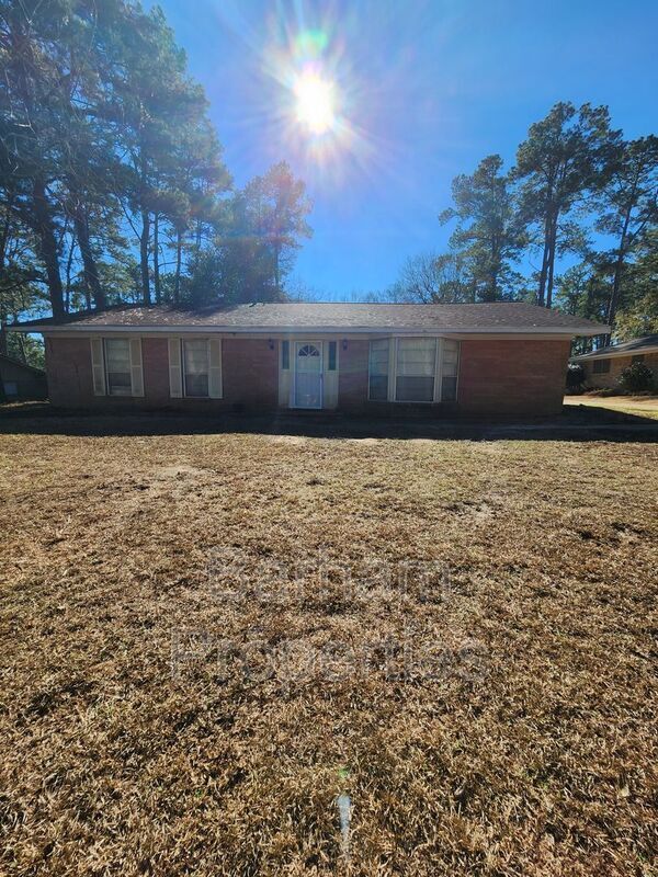 property at 2427 Dogwood St