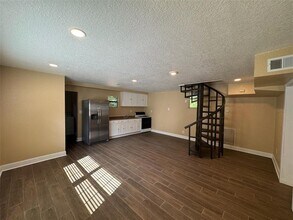 10031 Union Park Dr in Orlando, FL - Building Photo - Building Photo