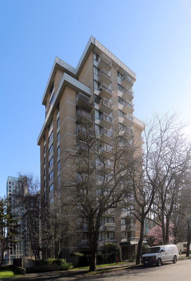 Ilikai in Vancouver, BC - Building Photo - Building Photo