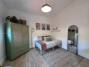 52 NW 68th St in Miami, FL - Building Photo - Building Photo