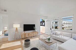 231 Cabrillo St in Costa Mesa, CA - Building Photo