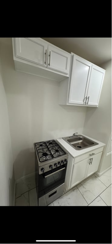 property at 7312 Palmetto Ave