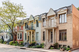 122 Lewis Av in Westmount, QC - Building Photo