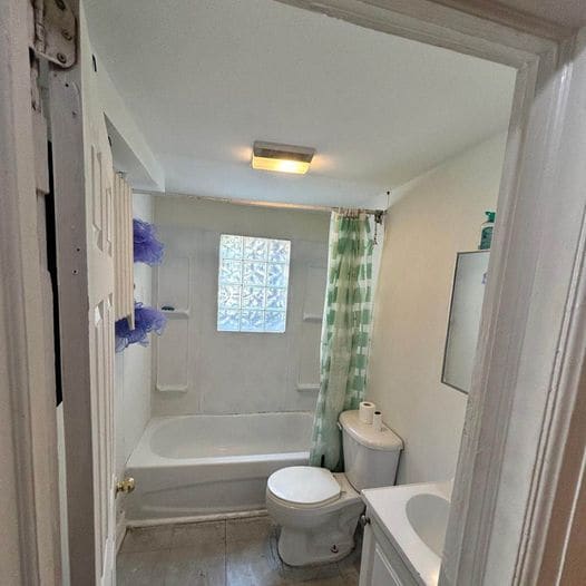 property at 293 St. Laurent Blvd