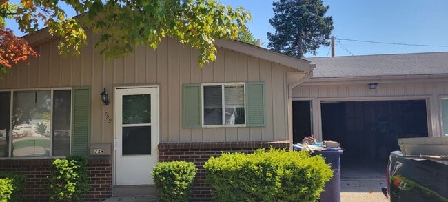 property at 729 Ottawa Ave