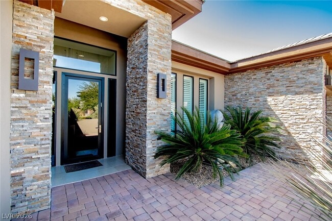 property at 69 Hawk Ridge Dr