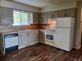 520 South 100 West, Unit Apt #2 in Logan, UT - Building Photo
