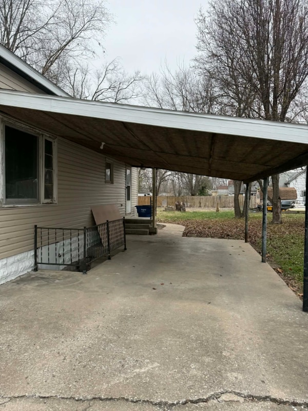 313 E 4th St in West Frankfort, IL - Foto de edificio - Building Photo