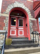 291 3rd St, Unit 3 in Troy, NY - Building Photo