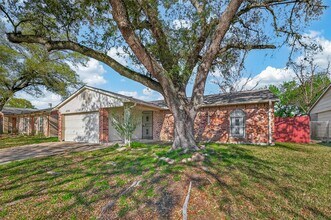 6206 Homeview Dr in Houston, TX - Building Photo - Building Photo
