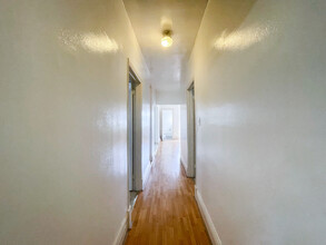 5806 Hobart St, Unit FL1 in Pittsburgh, PA - Foto de edificio - Building Photo