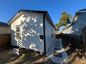 7121 Avenue P in Houston, TX - Building Photo