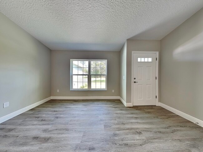 944 W Rum Pl in Citrus Springs, FL - Building Photo - Building Photo