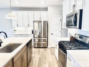 5382 94th Ln N in Brooklyn Park, MN - Building Photo - Building Photo