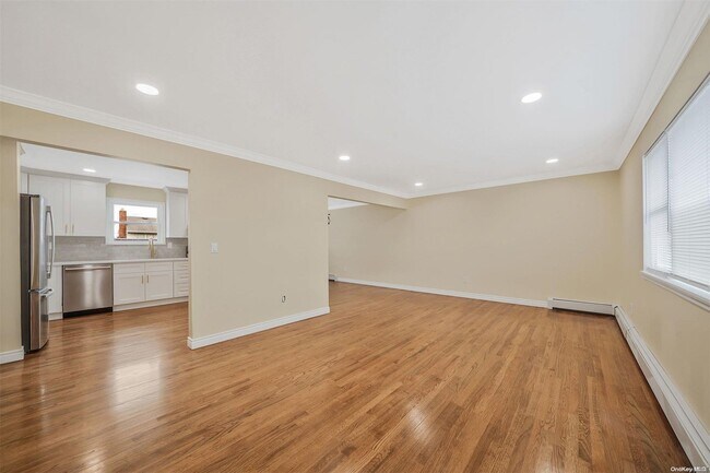 1 Duncan Pl in Oceanside, NY - Building Photo - Building Photo