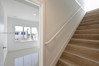 25810 SW 144th Ave in Princeton, FL - Foto de edificio - Building Photo