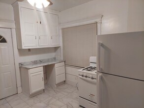 3215 N Oliver Ave in Minneapolis, MN - Building Photo - Building Photo