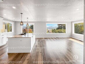 405 Maple Ave NW in Renton, WA - Building Photo - Building Photo