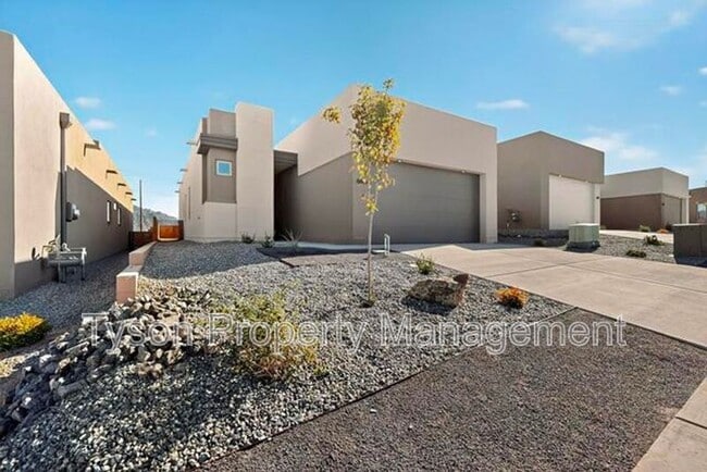 6618 Sydney Drive NE in Rio Rancho, NM - Building Photo - Building Photo