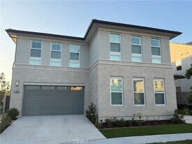 101 Evergreen Wy in Lake Forest, CA - Building Photo