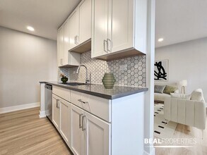 530 W Aldine in Chicago, IL - Building Photo - Building Photo