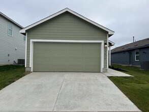 13819 Llama Pl in San Antonio, TX - Building Photo - Building Photo
