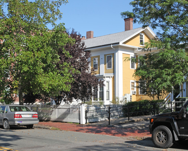 277 Harvard St in Cambridge, MA - Foto de edificio - Building Photo