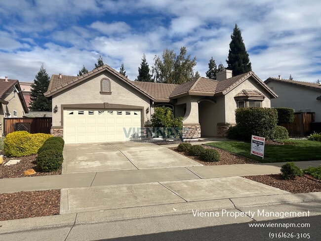 440 Crestfield Cir in Roseville, CA - Building Photo - Building Photo