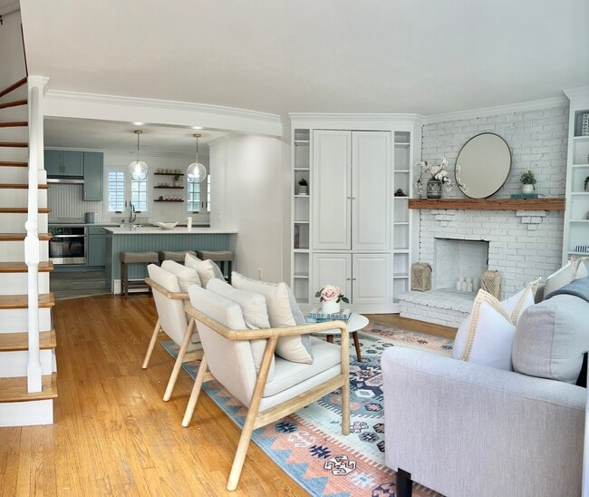 18 Central St in Marblehead, MA - Building Photo - Building Photo