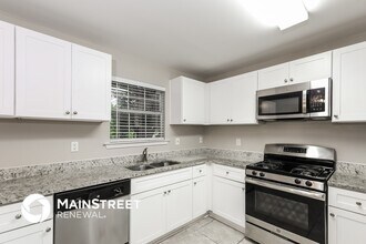 10993 Mansura Pl in Hampton, GA - Foto de edificio - Building Photo