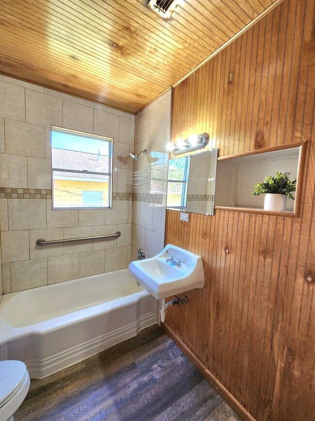 6903 Palestine St in Houston, TX - Building Photo - Building Photo