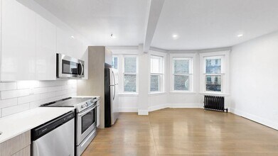 117 Park Drive in Boston, MA - Building Photo - Interior Photo