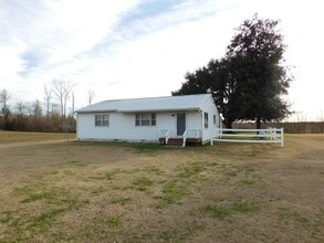 6455 River Rd in Vanceboro, NC - Building Photo - Building Photo